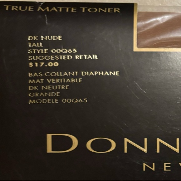 Donna Karan New York pantyhose size large in dark nude color - Picture 3 of 8